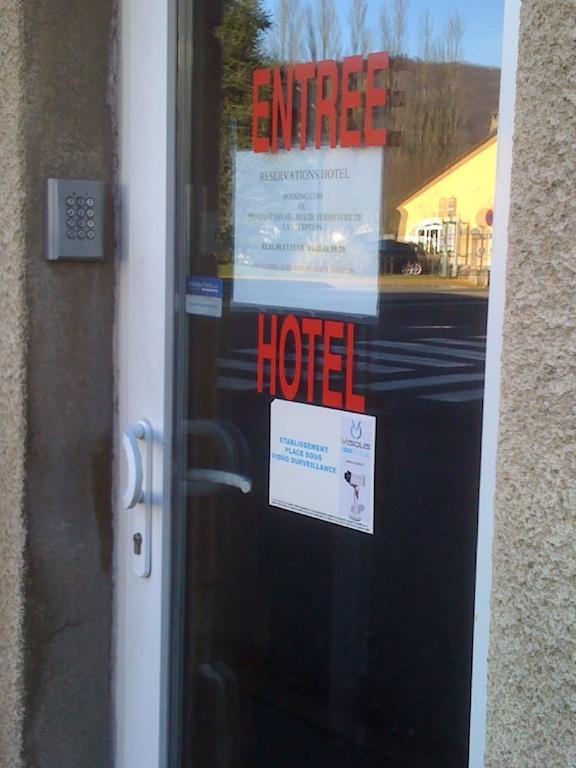 Pension Hotel Restaurant De La Place Voujeaucourt Room photo